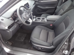 Used 2022  Nissan Altima 2&period;5 SV Sedan at Rose Automotive near Hamilton&comma; OH