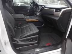 Used 2017  GMC Yukon 4d SUV 4WD Denali at Rose Automotive near Hamilton&comma; OH