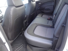 Used 2015  Chevrolet Colorado 4WD Crew Cab Z71 at Rose Automotive near Hamilton&comma; OH