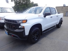 Used 2019 Chevrolet Silverado 1500 4WD Crew Cab Custom Trail Boss at Rose Automotive near Hamilton, OH
