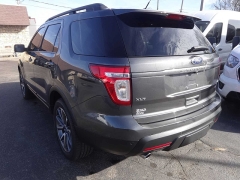 Used 2015  Ford Explorer 4d SUV 4WD XLT at Rose Automotive near Hamilton&comma; OH