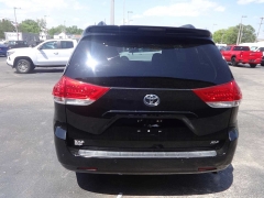 Used 2014 Toyota Sienna 4d Wagon XLE at Rose Automotive near Hamilton, OH