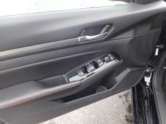 Used 2024  Nissan Altima 2&period;5 SR Sedan at Rose Automotive near Hamilton&comma; OH