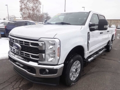 Used 2024  Ford Super Duty F-350 4WD XLT Crew Cab SRW 6&period;75' Box at Rose Automotive near Hamilton&comma; OH
