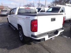 Used 2015  Chevrolet Colorado 4WD Crew Cab Z71 at Rose Automotive near Hamilton&comma; OH