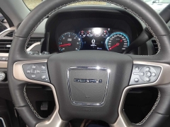 Used 2017  GMC Yukon 4d SUV 4WD Denali at Rose Automotive near Hamilton&comma; OH