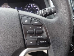 Used 2018  Hyundai Tucson 4d SUV AWD SE at Rose Automotive near Hamilton&comma; OH