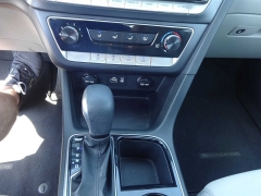 Used 2019 Hyundai Sonata 4d Sedan SE at Rose Automotive near Hamilton, OH