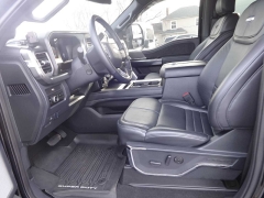 Used 2025  Ford Super Duty F-350 4WD Platinum Crew Cab SRW 6&period;75' Box at Rose Automotive near Hamilton&comma; OH