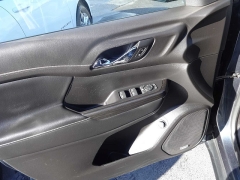 Used 2019  GMC Acadia 4d SUV AWD SLT-1 at Rose Automotive near Hamilton, OH