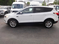Used 2019 Ford Escape 4d SUV FWD SE at Rose Automotive near Hamilton, OH