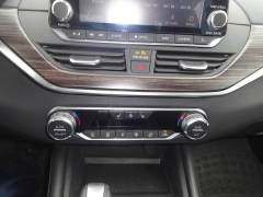 Used 2019  Nissan Altima 4d Sedan FWD 2.5L SL at Rose Automotive near Hamilton, OH