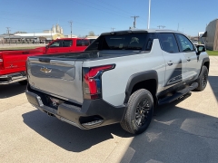 New 2025 Chevrolet Silverado EV e4WD Crew Cab Extended Range LT at Ollenburg Motors near Garner, IA