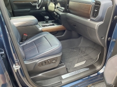 Used 2023  Chevrolet Silverado 1500 4WD Crew Cab 147" High Country at Ollenburg Motors near Garner, IA