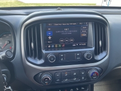 Used 2022  Chevrolet Colorado 4WD Crew Cab 128" Z71 at Ollenburg Motors near Garner&comma; IA