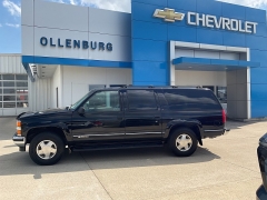 Used 1999  Chevrolet Suburban 1500 SUV 4WD LT at Ollenburg Motors near Garner&comma; IA