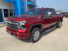New 2025 Chevrolet Silverado 3500HD 4WD Crew Cab 159" High Country Dsl at Ollenburg Motors near Garner, IA