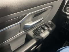 Used 2021  Ram 1500 4WD Big Horn Crew Cab 5'7" Box at Ollenburg Motors near Garner&comma; IA