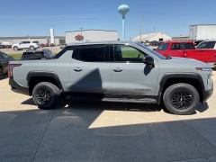 New 2025 Chevrolet Silverado EV e4WD Crew Cab Extended Range LT at Ollenburg Motors near Garner, IA