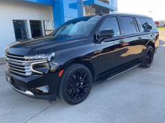 Used 2024  Chevrolet Suburban 4WD 4dr High Country at Ollenburg Motors near Garner&comma; IA