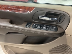 Used 2015  Chrysler Town & Country 4d Wagon Limited Platinum at Ollenburg Motors near Garner&comma; IA