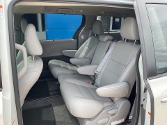 Used 2018  Toyota Sienna 4d Wagon XLE 7-Pass w&sol;Auto Access Seat at Ollenburg Motors near Garner&comma; IA