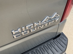 New 2026 Chevrolet Silverado 1500 4WD Crew Cab 147" High Country at Ollenburg Motors near Garner, IA