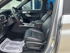 Used 2023  Ford Explorer Platinum 4WD at Ollenburg Motors near Garner&comma; IA