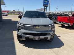 New 2025 Chevrolet Silverado EV e4WD Crew Cab Extended Range LT at Ollenburg Motors near Garner, IA