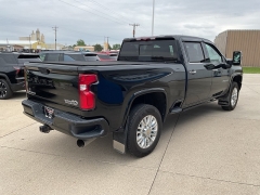 Used 2022 Chevrolet Silverado 3500HD 4WD Crew Cab 159" High Country Dsl at Ollenburg Motors near Garner, IA