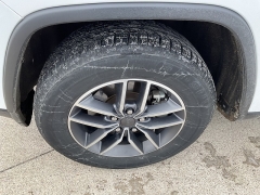 Used 2021  Jeep Grand Cherokee Limited 4x4 at Ollenburg Motors near Garner, IA