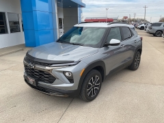 Used 2025  Chevrolet Trailblazer AWD 4dr ACTIV at Ollenburg Motors near Garner, IA