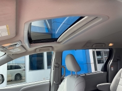 Used 2018  Toyota Sienna 4d Wagon XLE 7-Pass w&sol;Auto Access Seat at Ollenburg Motors near Garner&comma; IA