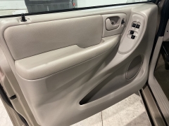 Used 2006  Chrysler Town & Country 4d Wagon Touring at Ollenburg Motors near Garner&comma; IA