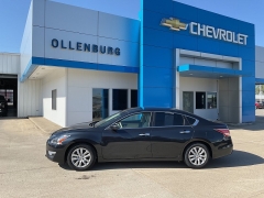 Used 2015 Nissan Altima 4d Sedan S 2.5L at Ollenburg Motors near Garner, IA