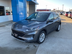 Used 2021  Ford Escape SE AWD at Ollenburg Motors near Garner, IA