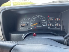 Used 1999  Chevrolet Suburban 1500 SUV 4WD LT at Ollenburg Motors near Garner&comma; IA