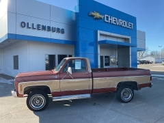  1977 Chevrolet K10 Pickup 4WD Reg Cab Fleetside Longbed at Ollenburg Motors near Garner&comma; IA