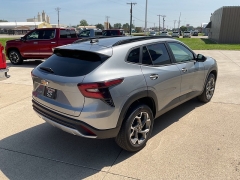 New 2025 Chevrolet Trax FWD 4dr LT at Ollenburg Motors near Garner, IA