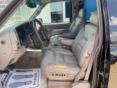Used 1999  Chevrolet Suburban 1500 SUV 4WD LT at Ollenburg Motors near Garner&comma; IA