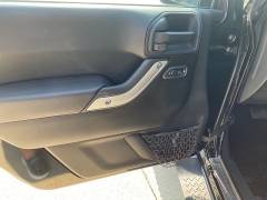 Used 2015  Jeep Wrangler Unlimited 4d Convertible Sahara at Ollenburg Motors near Garner&comma; IA