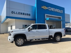 New 2026  Chevrolet Silverado 2500HD 4WD Crew Cab 159" High Country Dsl at Ollenburg Motors near Garner&comma; IA