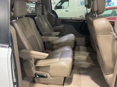 Used 2015  Chrysler Town & Country 4d Wagon Limited Platinum at Ollenburg Motors near Garner&comma; IA