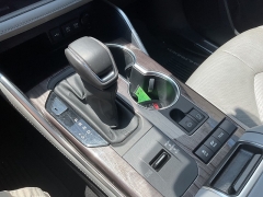 Used 2021 Toyota Highlander Hybrid Platinum AWD at Ollenburg Motors near Garner, IA