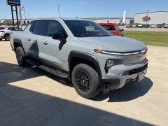 New 2025 Chevrolet Silverado EV e4WD Crew Cab Extended Range LT at Ollenburg Motors near Garner, IA