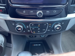 Used 2021  Chevrolet Traverse FWD 4dr Premier at Ollenburg Motors near Garner&comma; IA