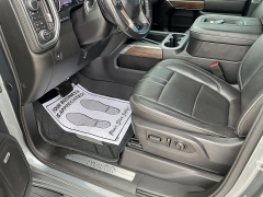 Used 2019  Chevrolet Silverado 1500 4WD Crew Cab High Country at Ollenburg Motors near Garner&comma; IA