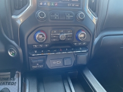 Used 2022  Chevrolet Silverado 3500HD 4WD Crew Cab 159" High Country Dsl at Ollenburg Motors near Garner&comma; IA