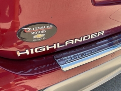 Used 2021 Toyota Highlander Hybrid Platinum AWD at Ollenburg Motors near Garner, IA