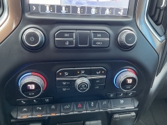 Used 2019  Chevrolet Silverado 1500 4WD Crew Cab High Country at Ollenburg Motors near Garner&comma; IA